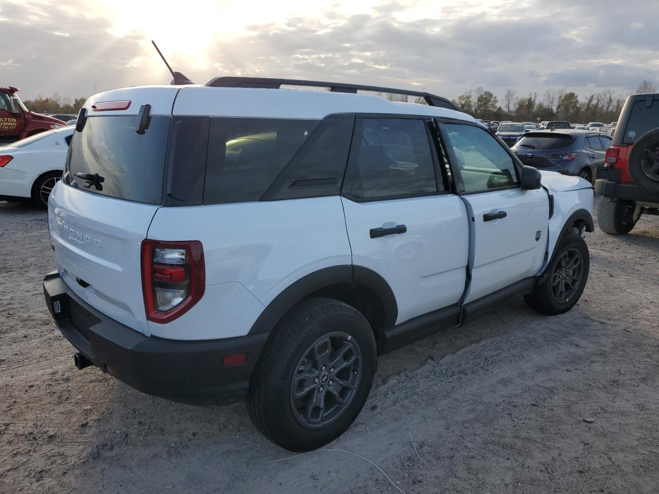 Изображение 3 Ford Bronco Sport Big Bend 2023 с VIN 3FMCR9B66PRD13813