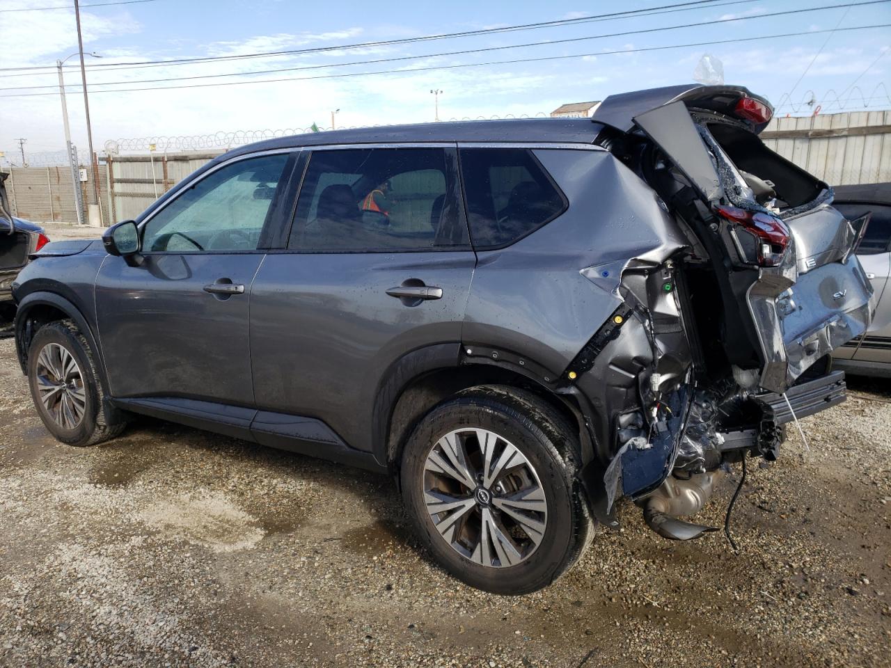 Image 2 of 2022 NISSAN ROGUE SV 2022 with VIN 5N1BT3BA1NC685683