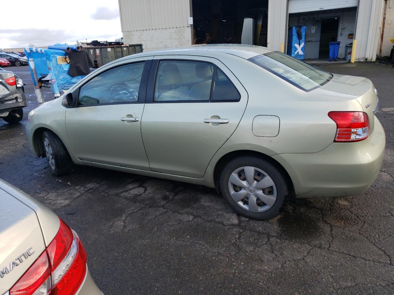 Obraz 2 z 2007 TOYOTA YARIS  2007 z VIN JTDBT903271092358