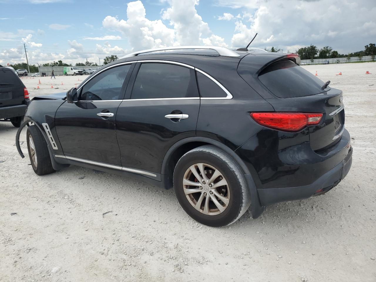 Image 2 of 2009 INFINITI FX35  2009 with VIN JNRAS18U69M104784