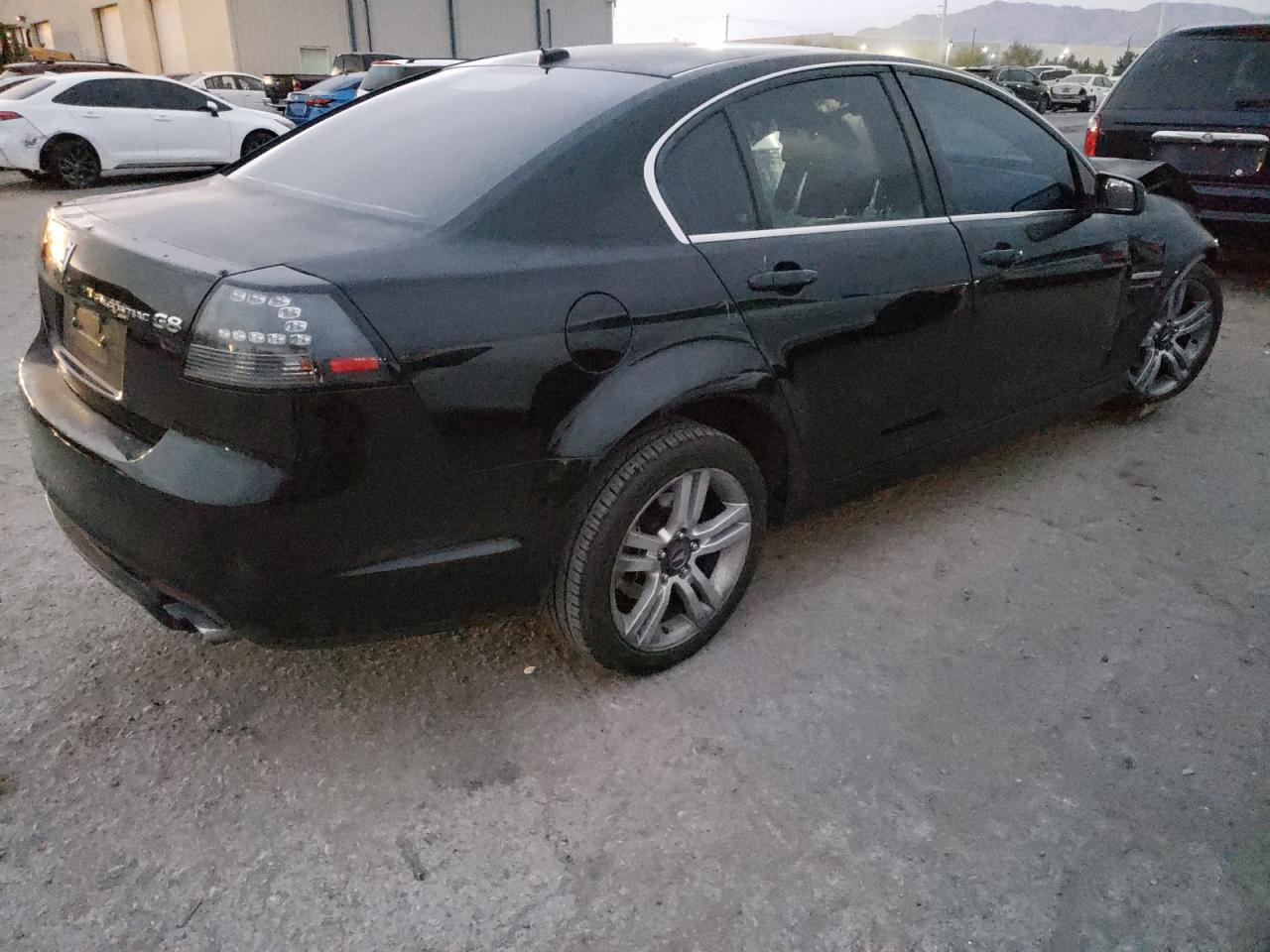 Изображение 3 2008 PONTIAC G8  2008 с VIN 6G2ER57718L123366