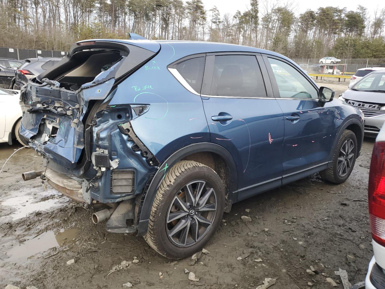 Image 3 of 2018 MAZDA CX-5 TOURING 2018 with VIN JM3KFBCM8J0424651