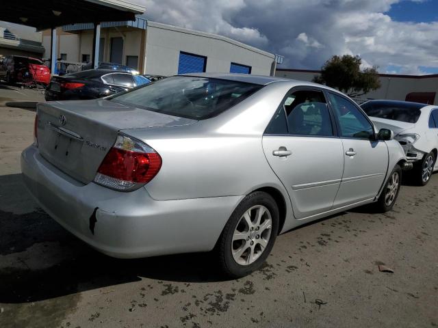 Obraz 3 z 2005 TOYOTA CAMRY LE 2005 z VIN 4T1BE30K05U582979