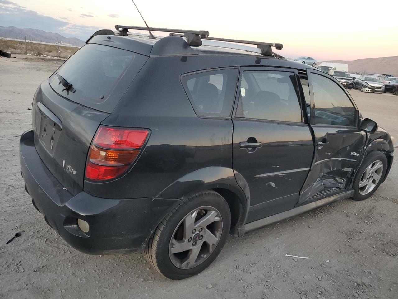 Image 3 of 2007 PONTIAC VIBE  2007 with VIN 5Y2SL65827Z426439