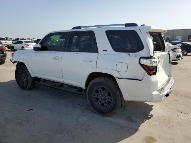 Изображение 2 2021 TOYOTA 4RUNNER SR5/SR5 PREMIUM 2021 с VIN JTENU5JR4M5846477