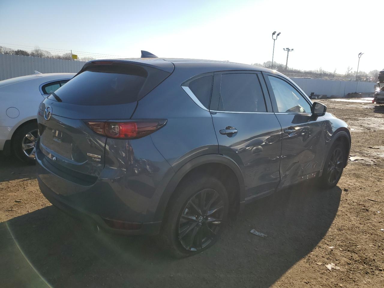 Image 3 of 2021 MAZDA CX-5 CARBON EDITION 2021 with VIN JM3KFBCY5M0382589