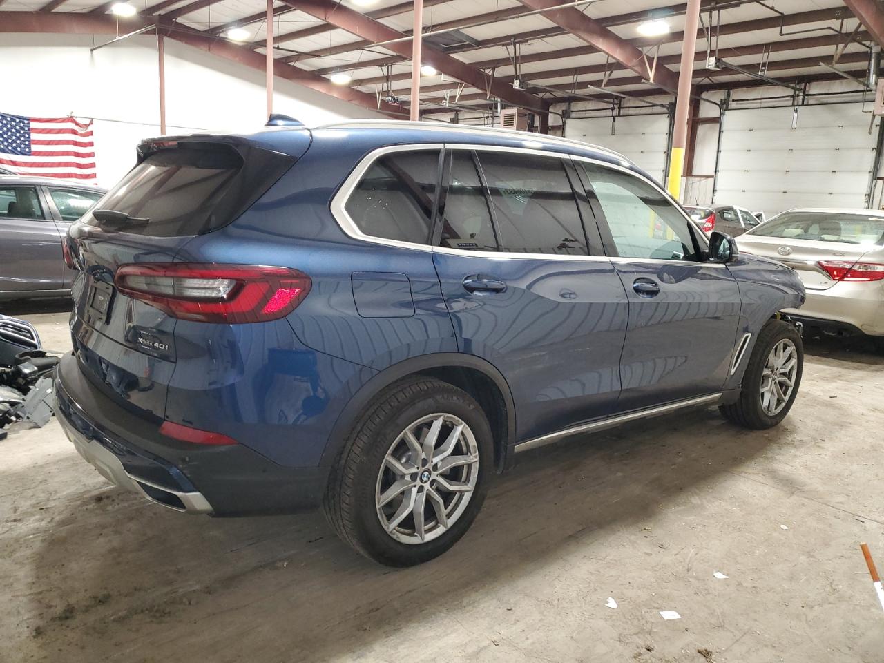 Obraz 3 z 2022 BMW X5 XDRIVE40I 2022 z VIN 5UXCR6C08N9N06324