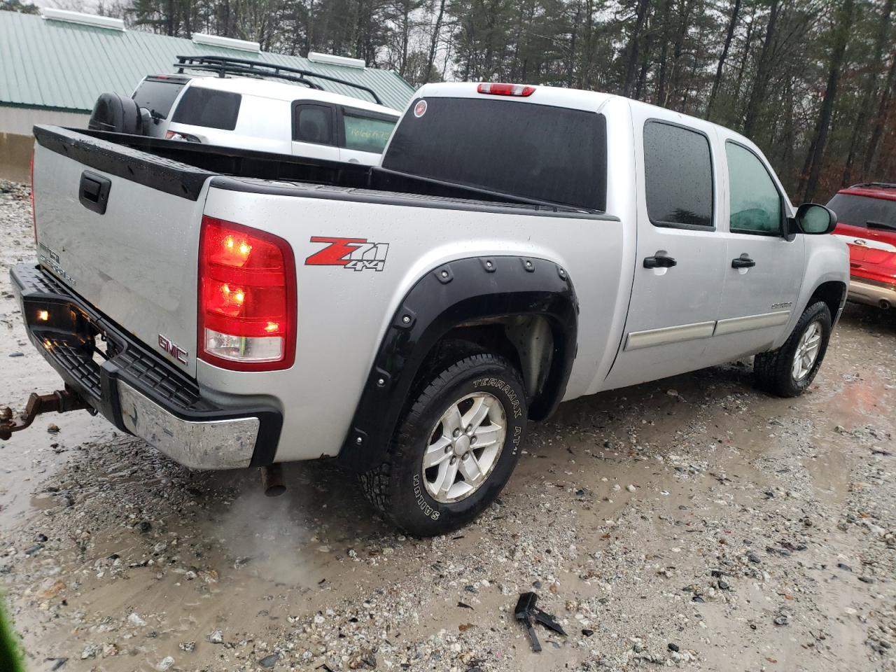 Obraz 3 z 2011 GMC SIERRA K1500 SLE 2011 z VIN 3GTP2VE39BG260520