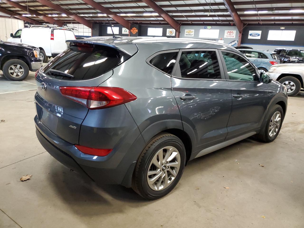 Obraz 3 z 2017 HYUNDAI TUCSON LIMITED 2017 z VIN KM8J3CA4XHU385937