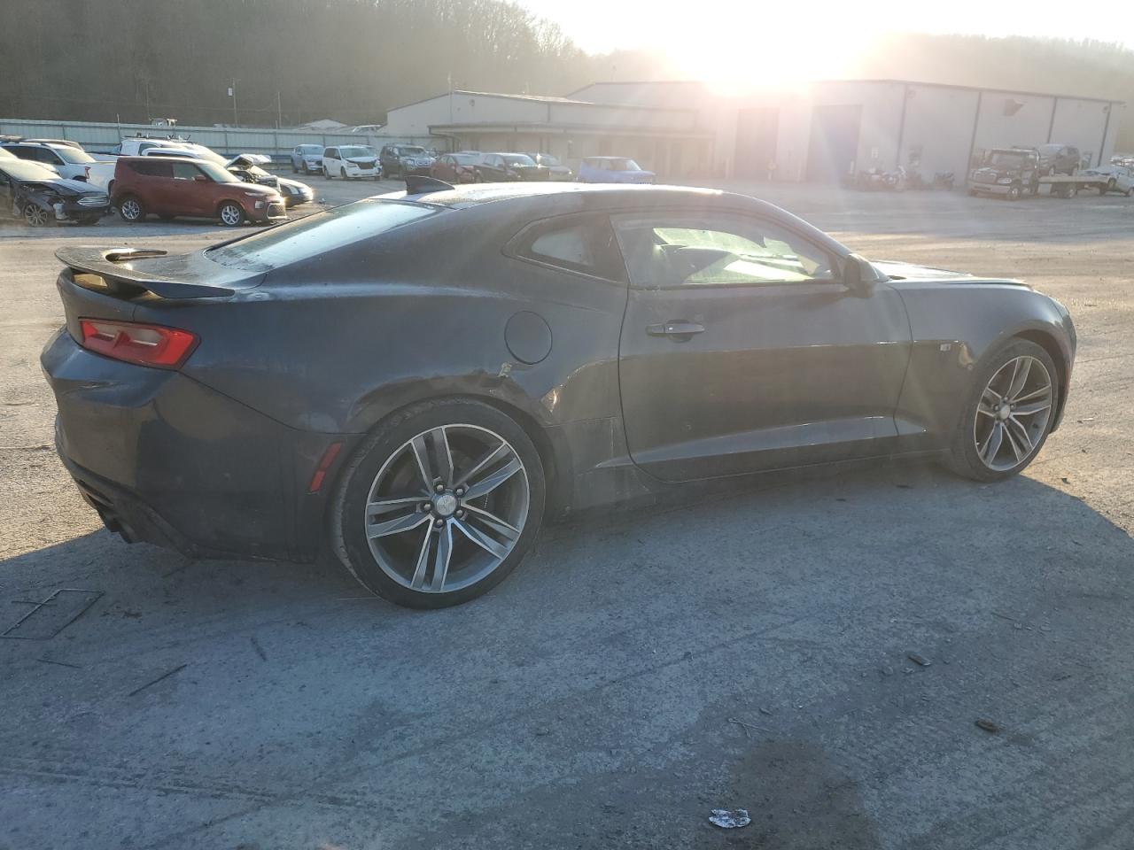Image 3 of 2016 CHEVROLET CAMARO SS 2016 with VIN 1G1FE1R7XG0156504
