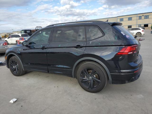Obraz 2 z 2023 VOLKSWAGEN TIGUAN SE R-LINE BLACK 2023 z VIN 3VV8B7AX1PM077339
