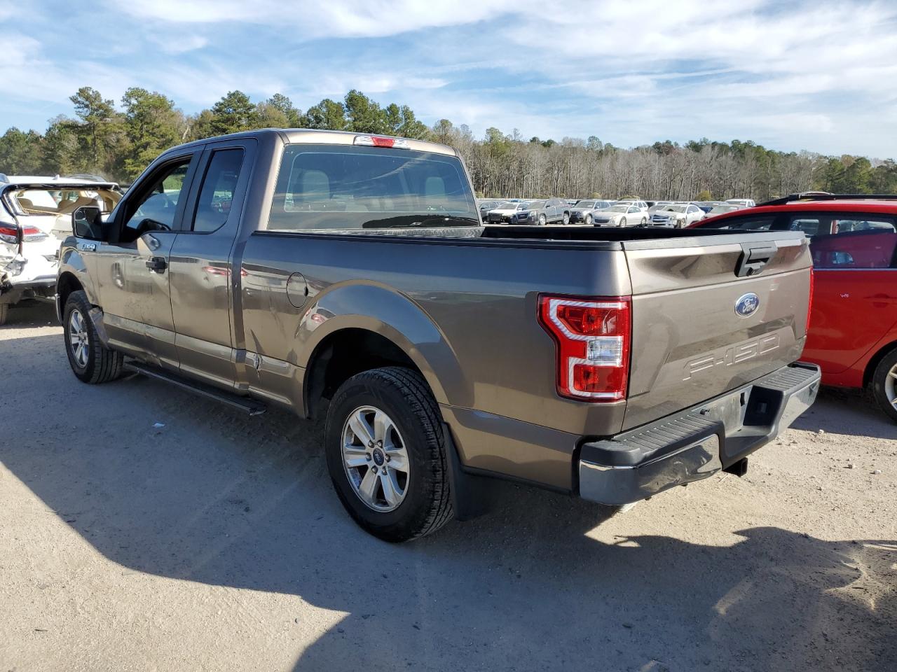 Изображение 2 2018 FORD F150 SUPER CAB 2018 с VIN 1FTEX1CB4JFD93245
