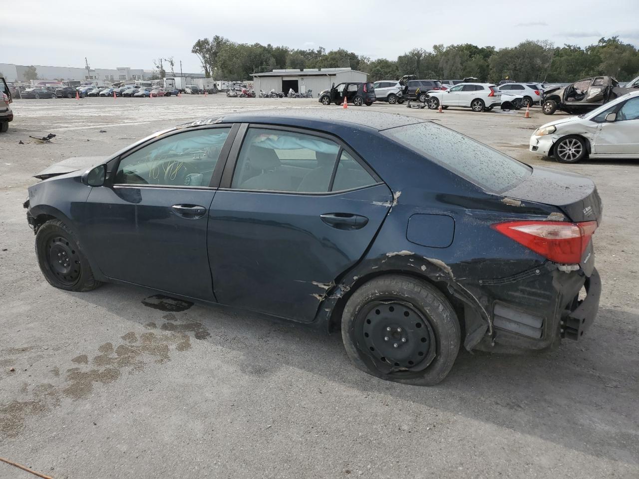 Obraz 2 z 2018 TOYOTA COROLLA L 2018 z VIN 2T1BURHE6JC033710