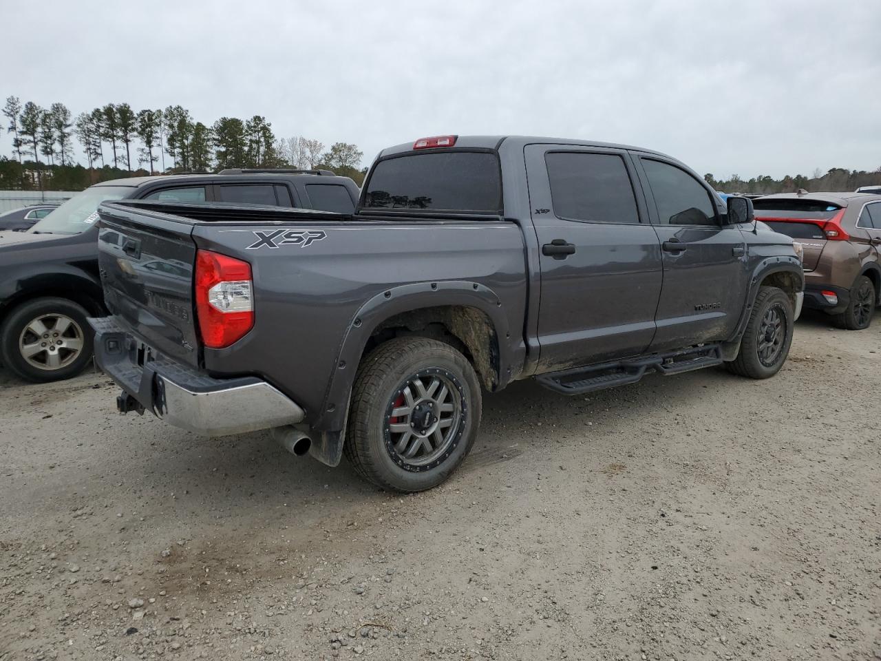 Image 3 of 2019 TOYOTA TUNDRA CREWMAX SR5 2019 with VIN 5TFDW5F18KX836954