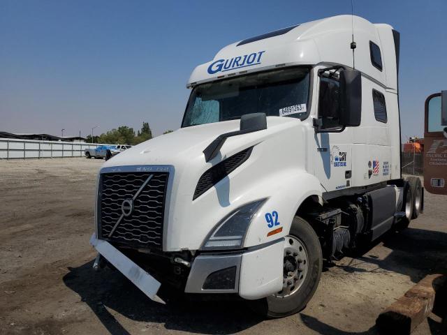 Изображение 2 2020 VOLVO VN VNL 2020 с VIN 4V4NC9EHXLN226431
