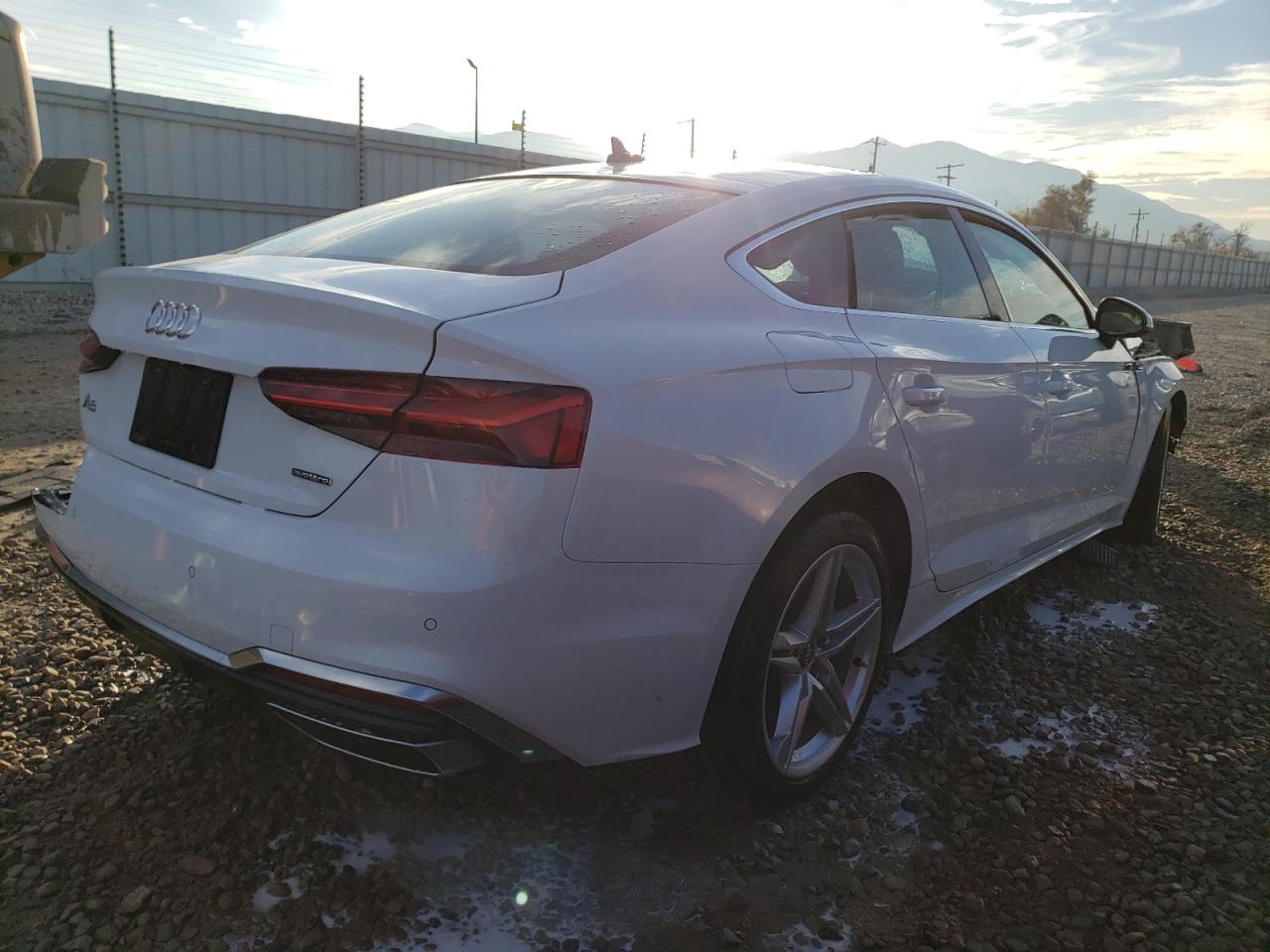 Image 3 of 2021 AUDI A5 PREMIUM 45 2021 with VIN WAUDACF55MA003895