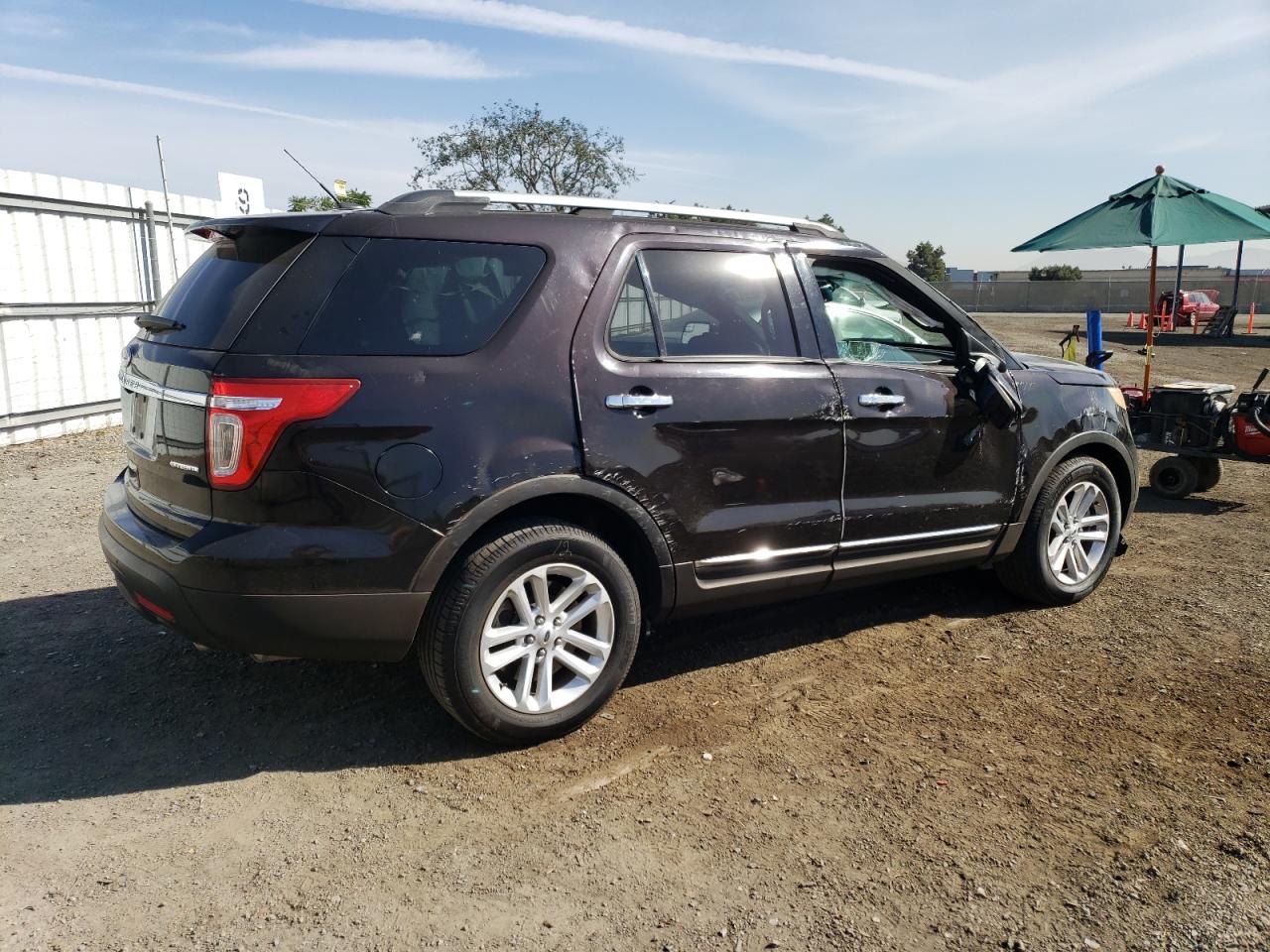 Image 3 of 2014 FORD EXPLORER XLT 2014 with VIN 1FM5K7D84EGC51199