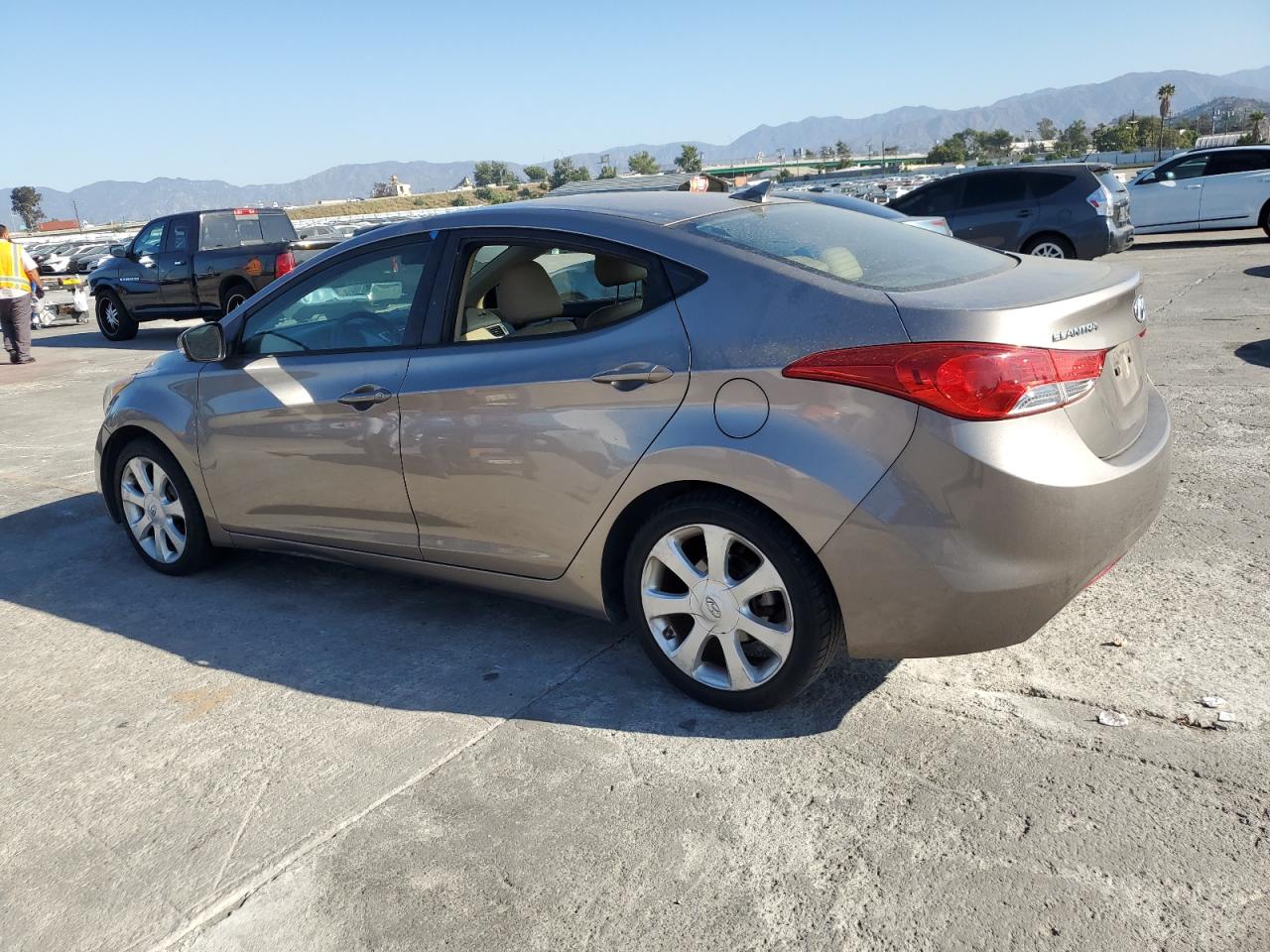 Obraz 2 z 2011 HYUNDAI ELANTRA GLS 2011 z VIN 5NPDH4AE2BH039268