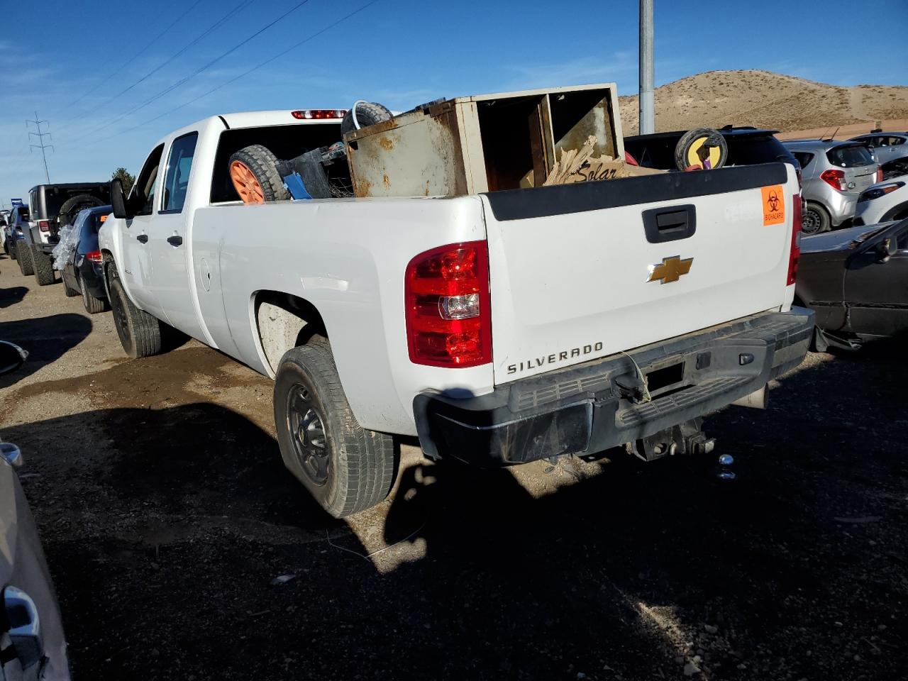 Image 2 of 2014 CHEVROLET SILVERADO C2500 HEAVY DUTY 2014 with VIN 1GC1CVC87EF163582