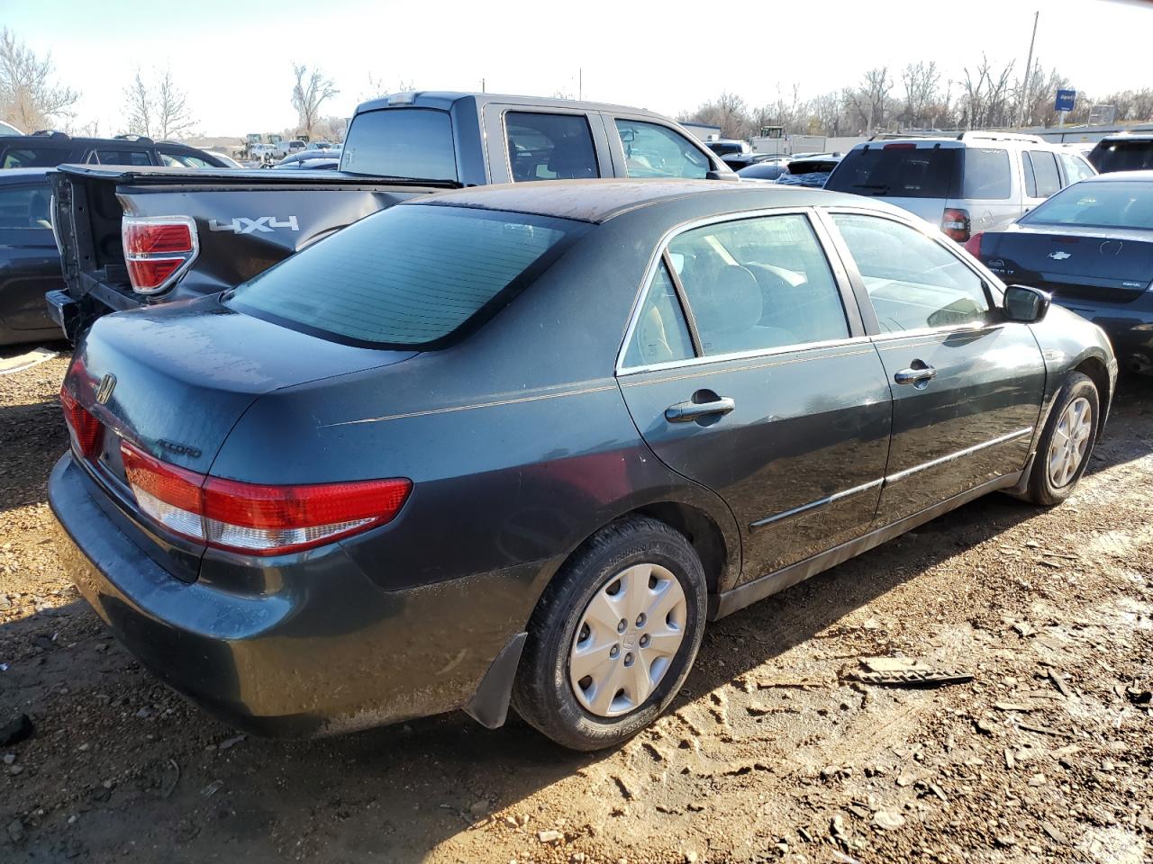 Изображение 3 2004 HONDA ACCORD LX 2004 с VIN 1HGCM56364A152432