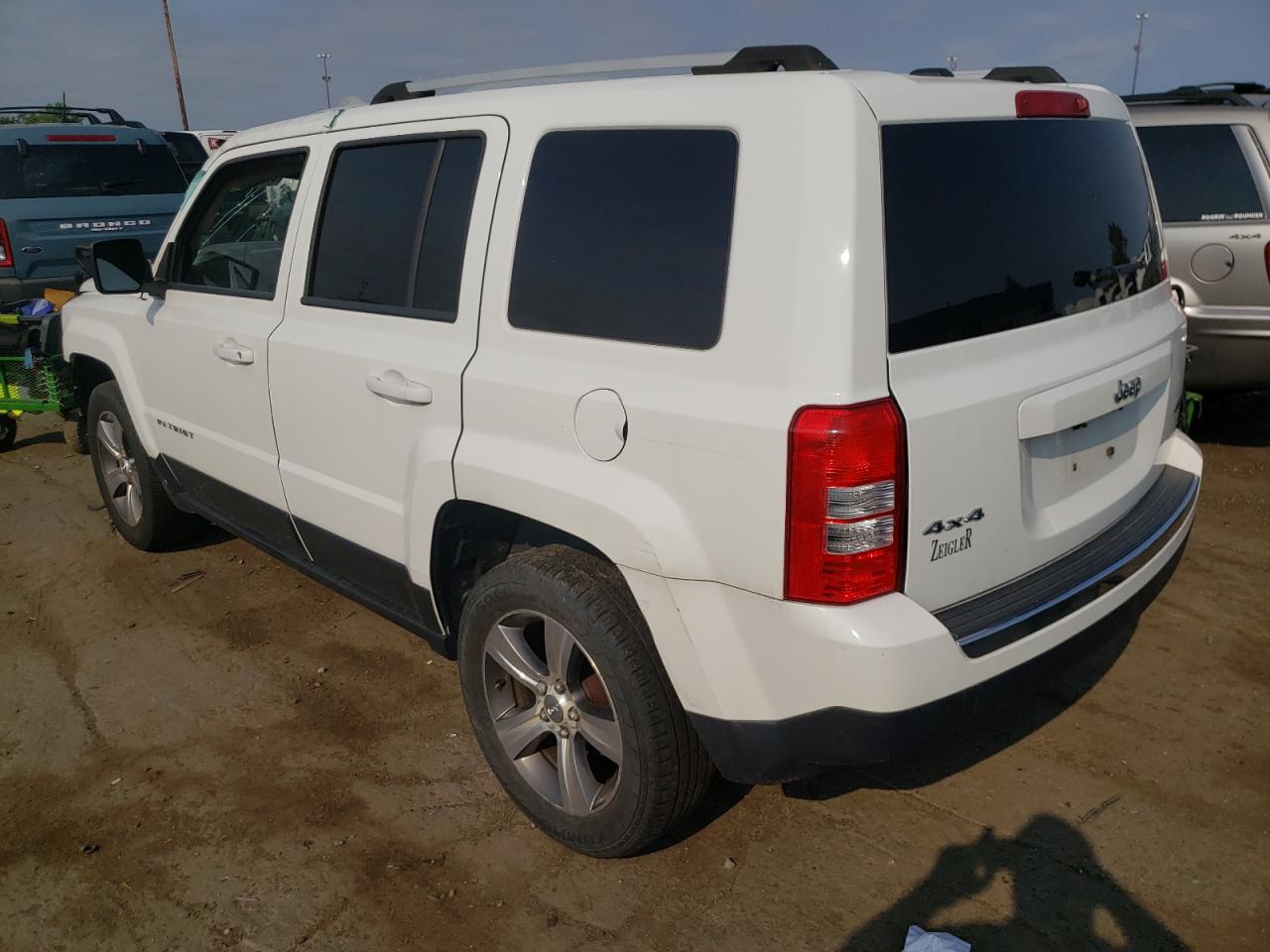 Изображение 3 2016 JEEP PATRIOT LATITUDE 2016 с VIN 1C4NJRFB2GD647499