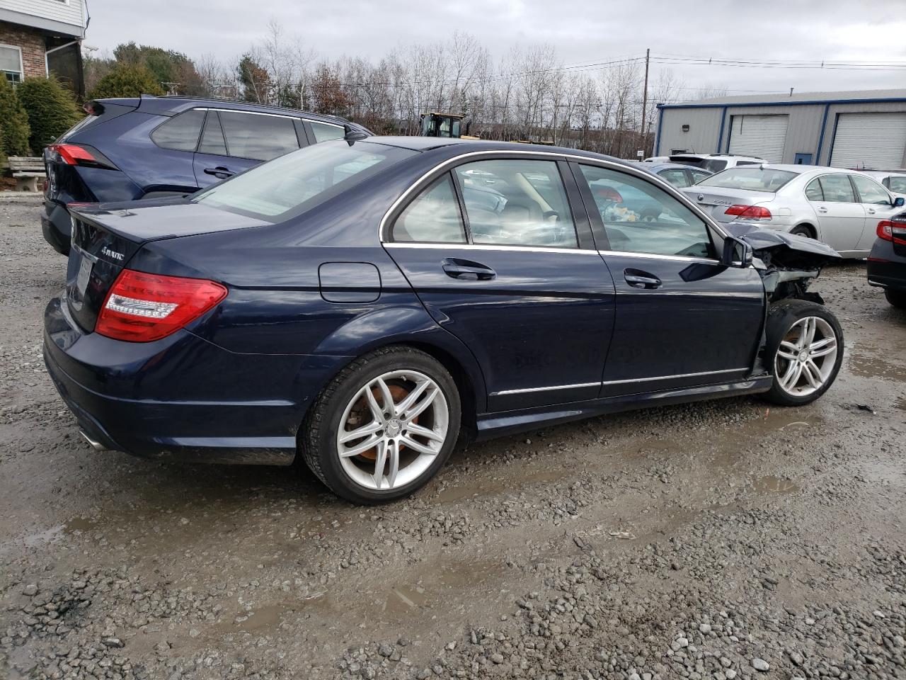 Obraz 3 z 2014 MERCEDES-BENZ C 300 4MATIC 2014 z VIN WDDGF8AB5ER311945