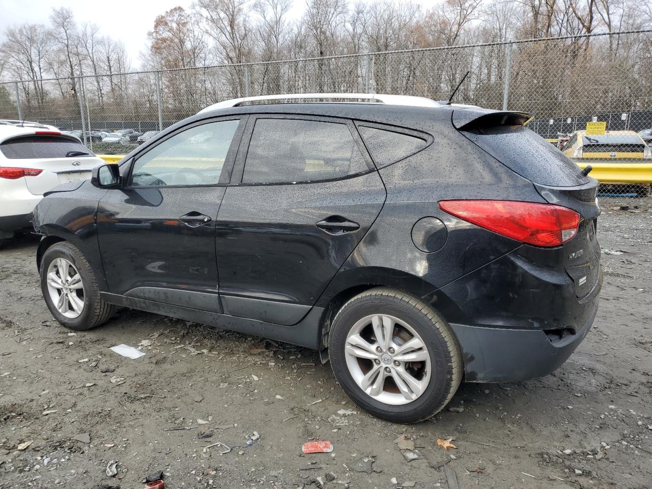 Obraz 2 z 2010 HYUNDAI TUCSON GLS 2010 z VIN KM8JUCAC5AU021175