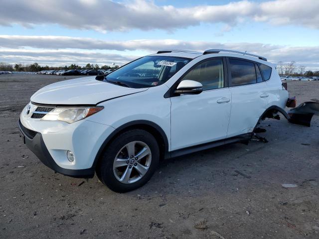 Image 1 of 2015 TOYOTA RAV4 XLE 2015 with VIN JTMRFREV0FJ046154