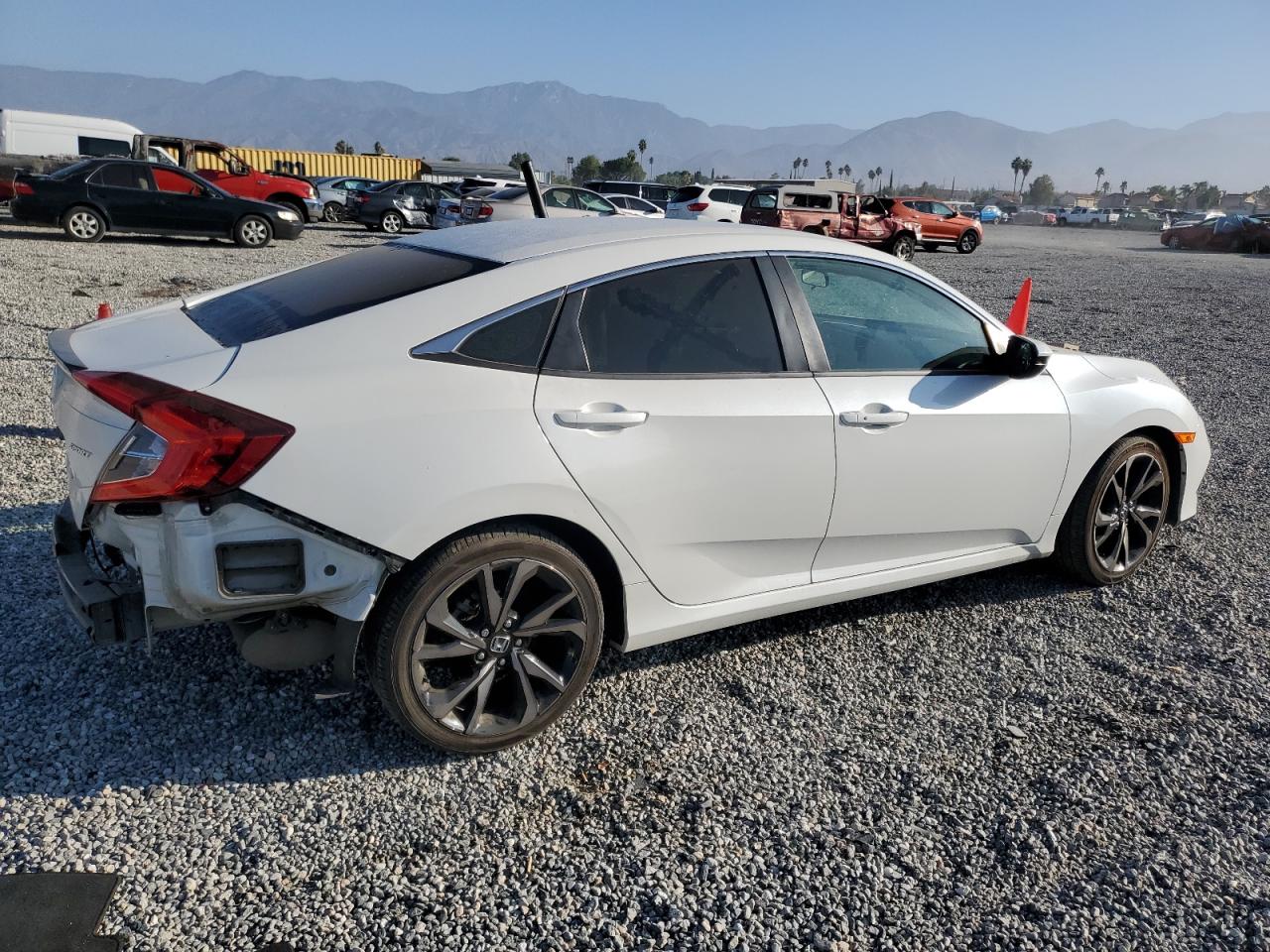 Изображение 3 2019 HONDA CIVIC SPORT 2019 с VIN 2HGFC2F86KH601357