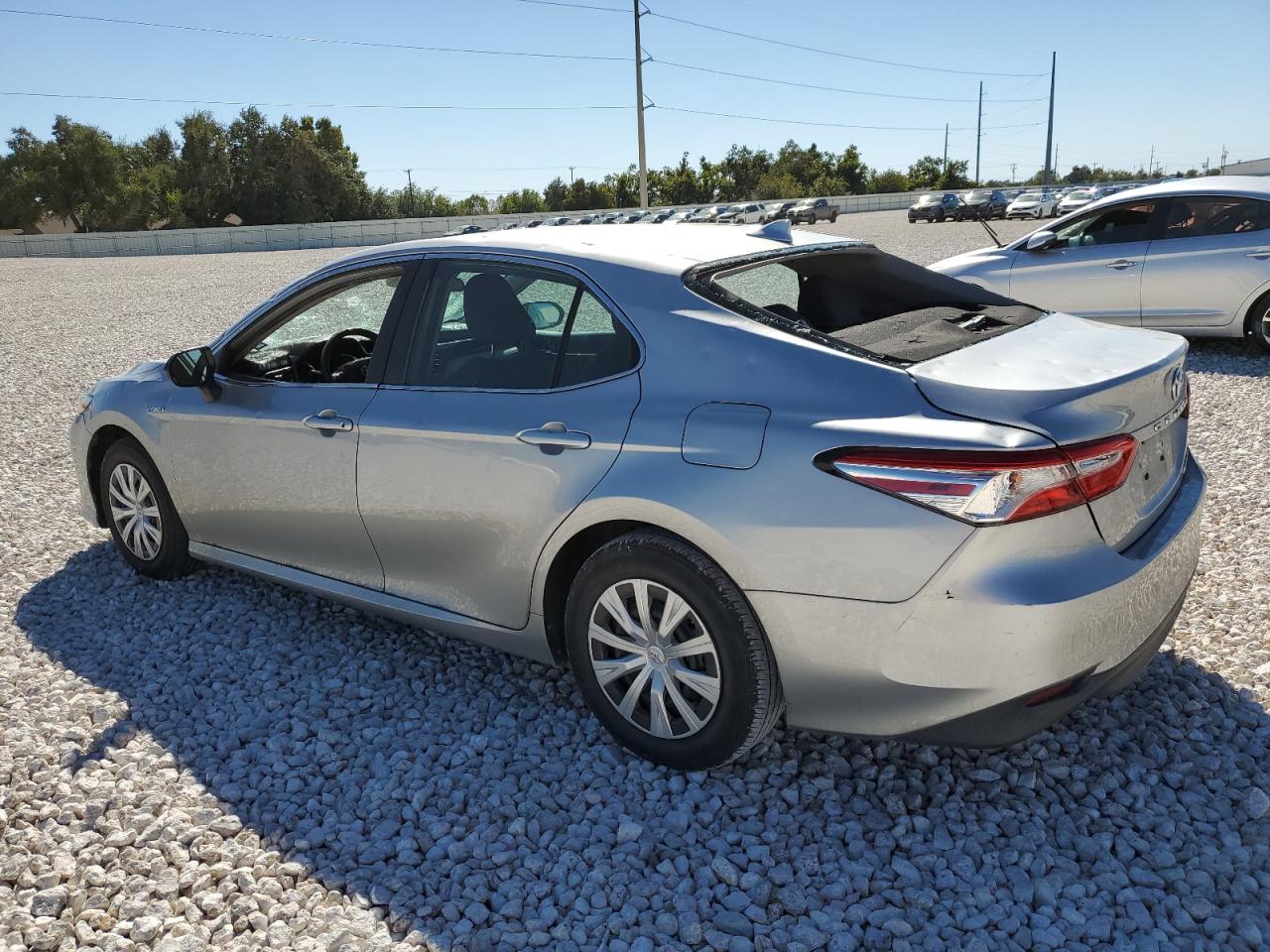 Изображение 2 2019 TOYOTA CAMRY LE 2019 с VIN 4T1B31HK8KU517825