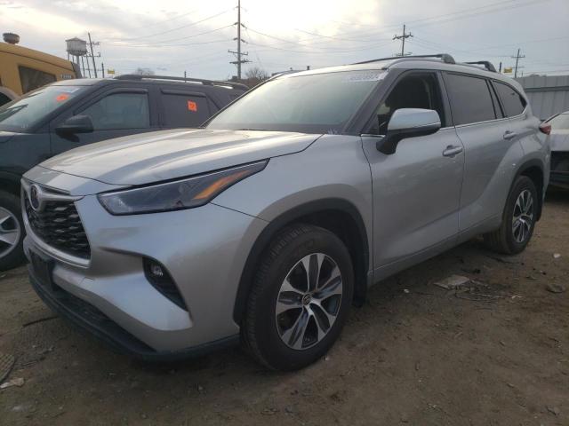 Изображение 2022 TOYOTA HIGHLANDER XLE 2022