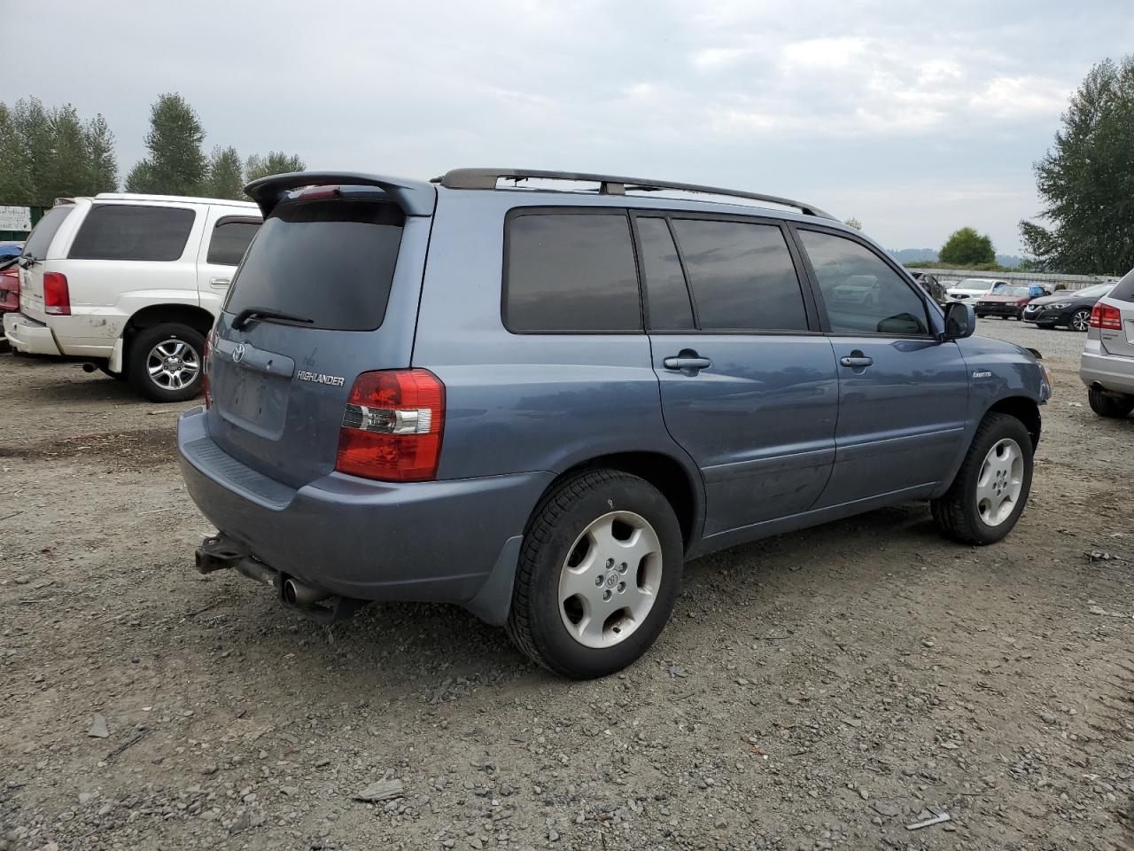 Image 3 of 2005 TOYOTA HIGHLANDER LIMITED 2005 with VIN JTEEP21A850076332