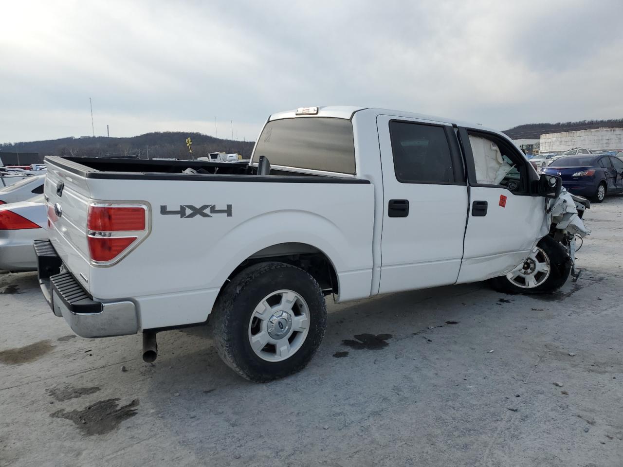 Image 3 of 2014 FORD F150 SUPERCREW 2014 with VIN 1FTFW1EF0EKE24642