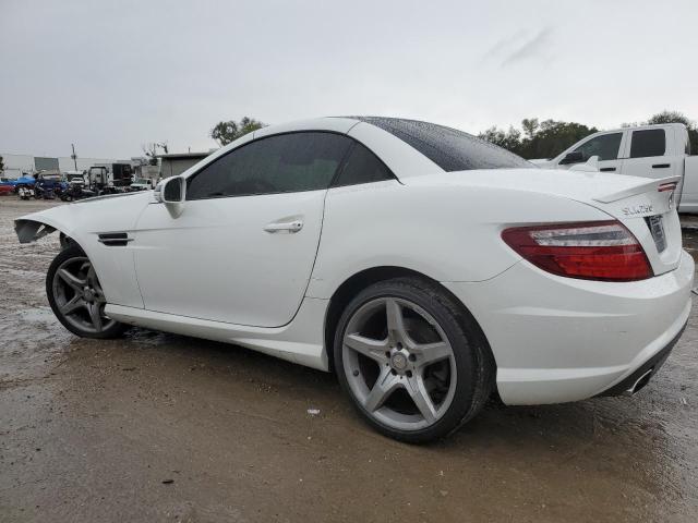 Image 2 of 2014 MERCEDES-BENZ SLK 250 2014 with VIN WDDPK4HA2EF085382