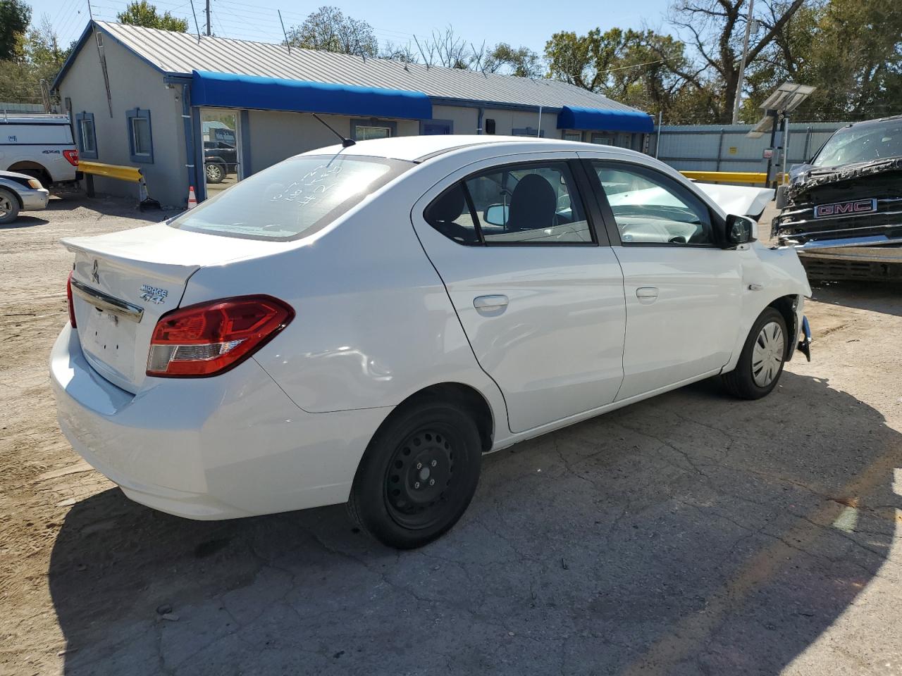 Изображение 3 2017 MITSUBISHI MIRAGE G4 ES 2017 с VIN ML32F3FJ1HHF08151