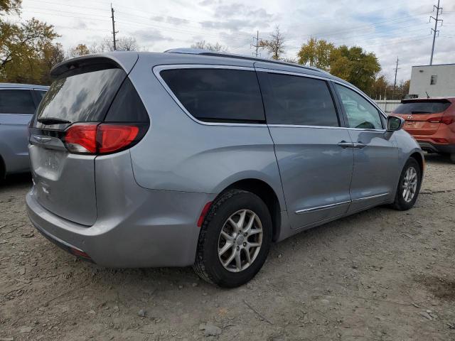 Image 3 of 2020 CHRYSLER PACIFICA TOURING L 2020 with VIN 2C4RC1BG0LR279295