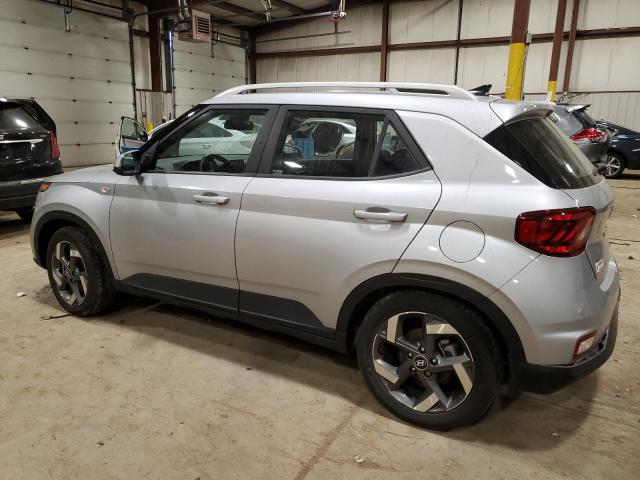 Image 2 of 2022 HYUNDAI VENUE SEL 2022 with VIN KMHRC8A33NU138701