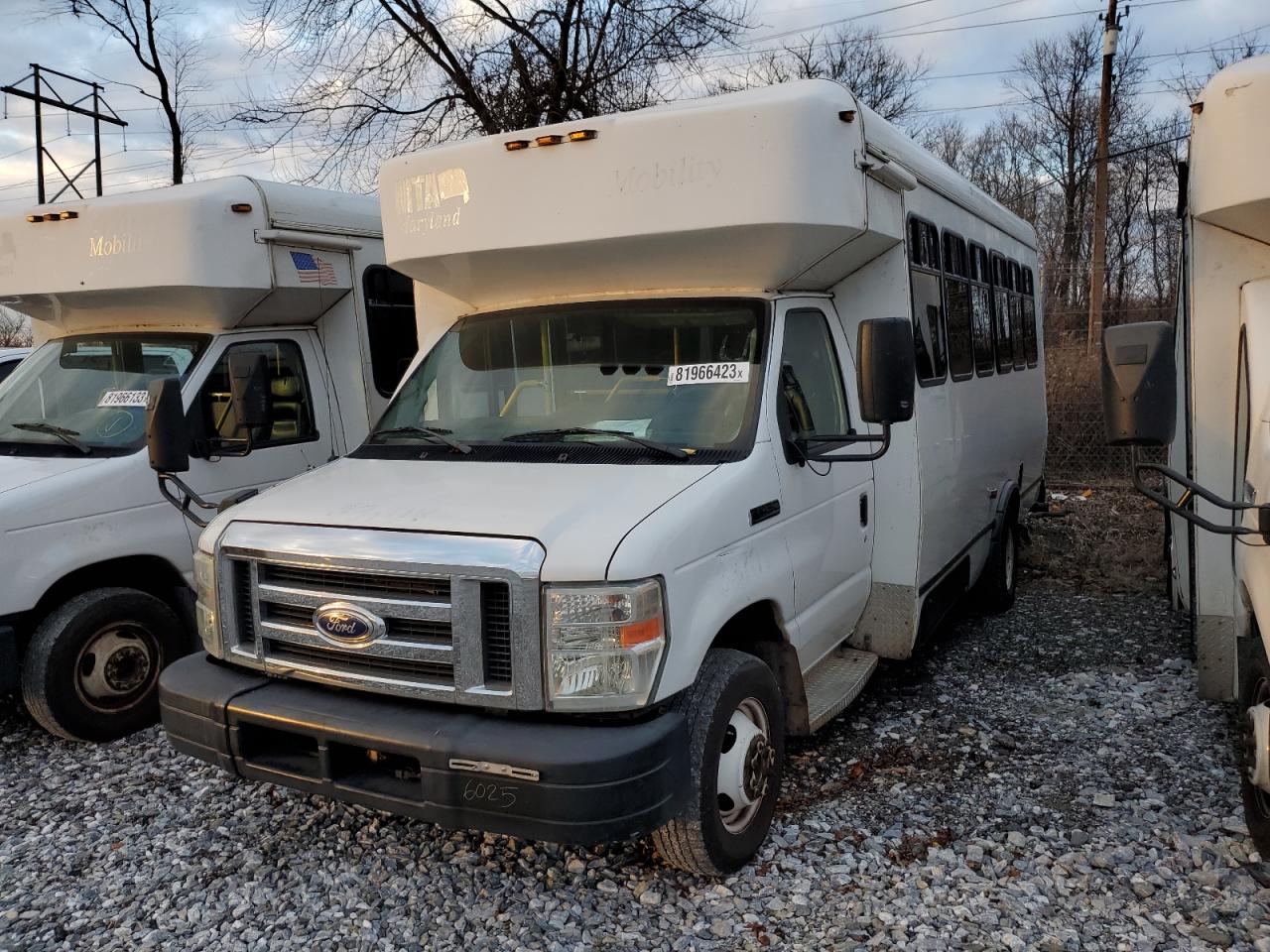 Image 1 of 2014 FORD ECONOLINE E450 SUPER DUTY CUTAWAY VAN 2014 with VIN 1FDFE4FSXEDB17267