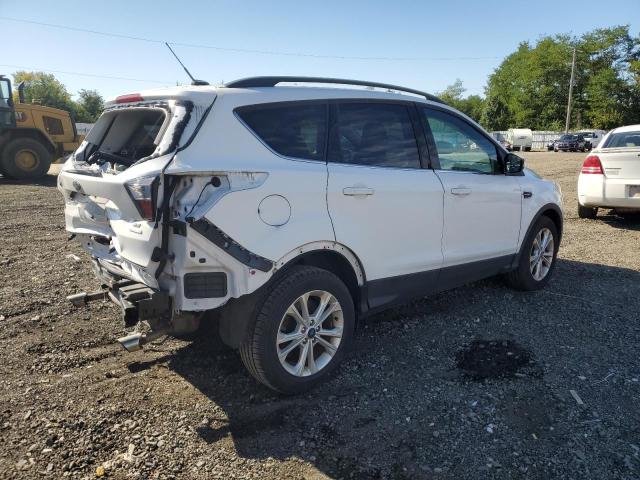 Image 3 of 2018 FORD ESCAPE SE 2018 with VIN 1FMCU0GDXJUC37661