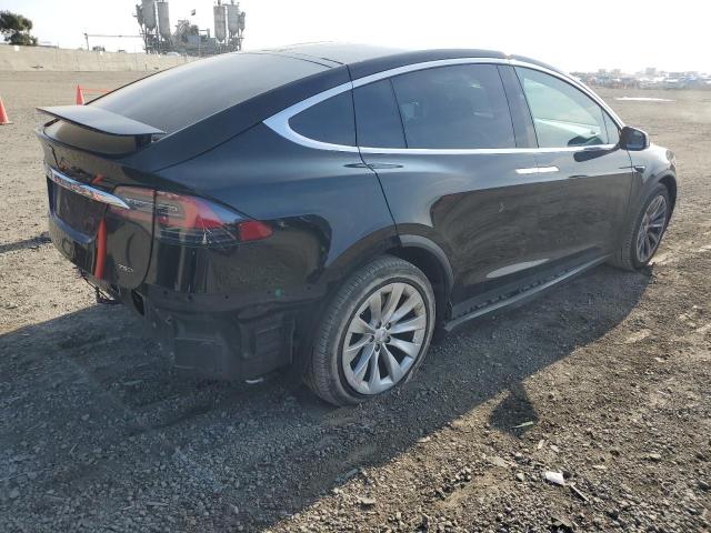 Obraz 3 z 2018 Tesla MODEL X 2018 z VIN 5YJXCAE20JF112029