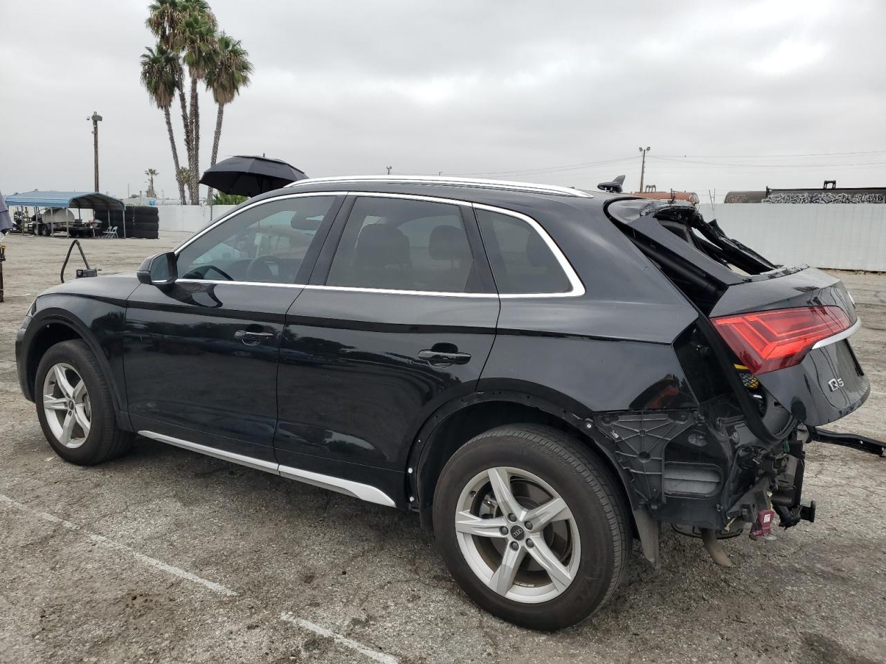 Image 2 of 2021 AUDI Q5 PREMIUM 2021 with VIN WA1AAAFY7M2004961