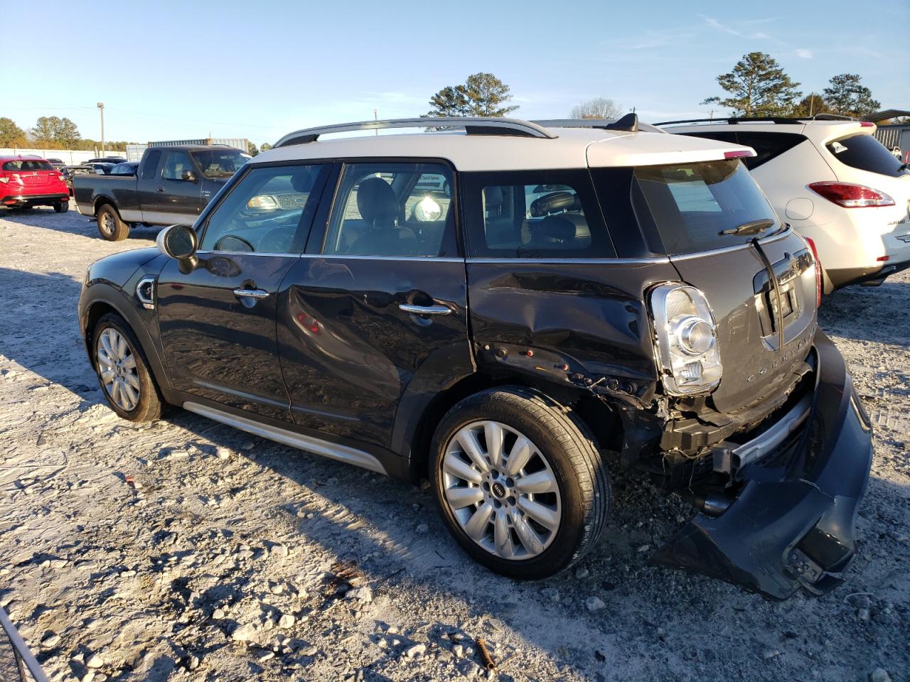 Image 2 of 2019 MINI COOPER S COUNTRYMAN 2019 with VIN WMZYT3C51K3E95543