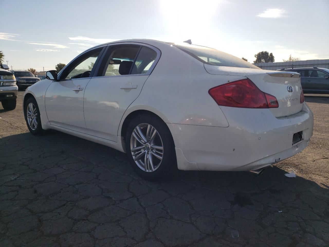 Obraz 2 z 2013 INFINITI G37 BASE 2013 z VIN JN1CV6APXDM302992