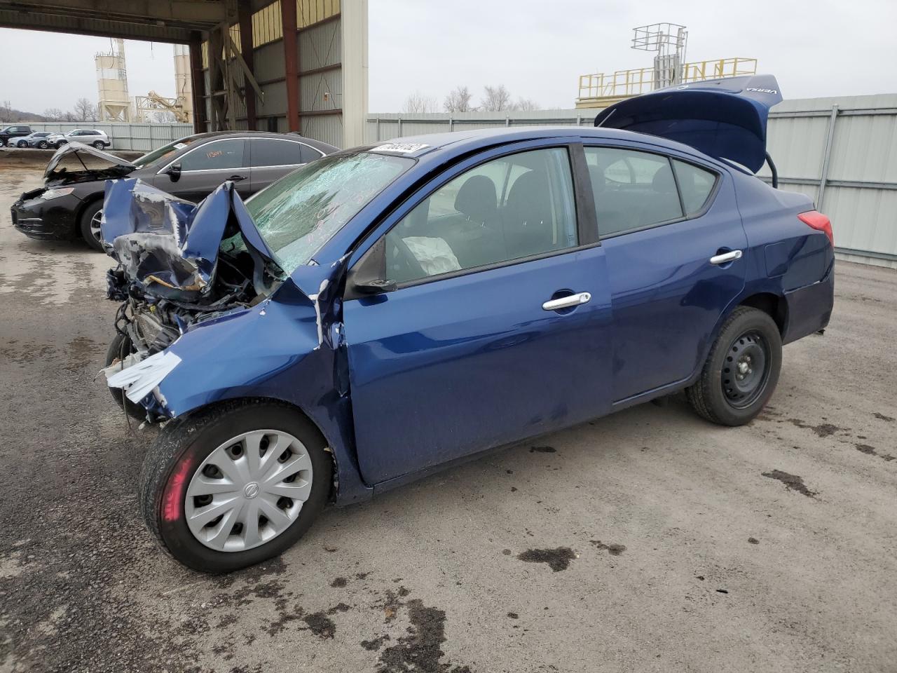 Изображение 1 2018 NISSAN VERSA S 2018 с VIN 3N1CN7AP1JL809579