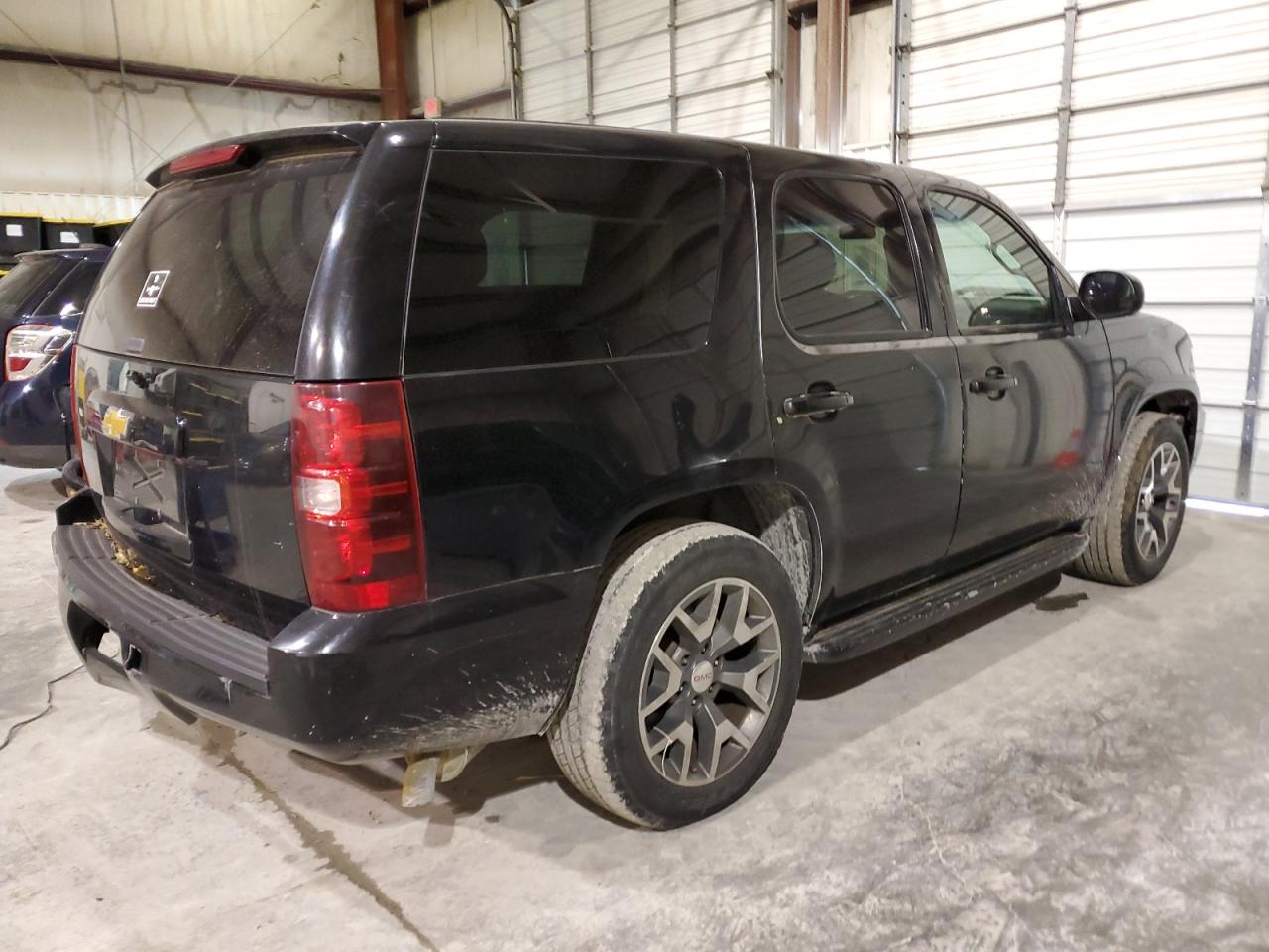 Image 3 of 2014 CHEVROLET TAHOE POLICE 2014 with VIN 1GNLC2E03ER116439
