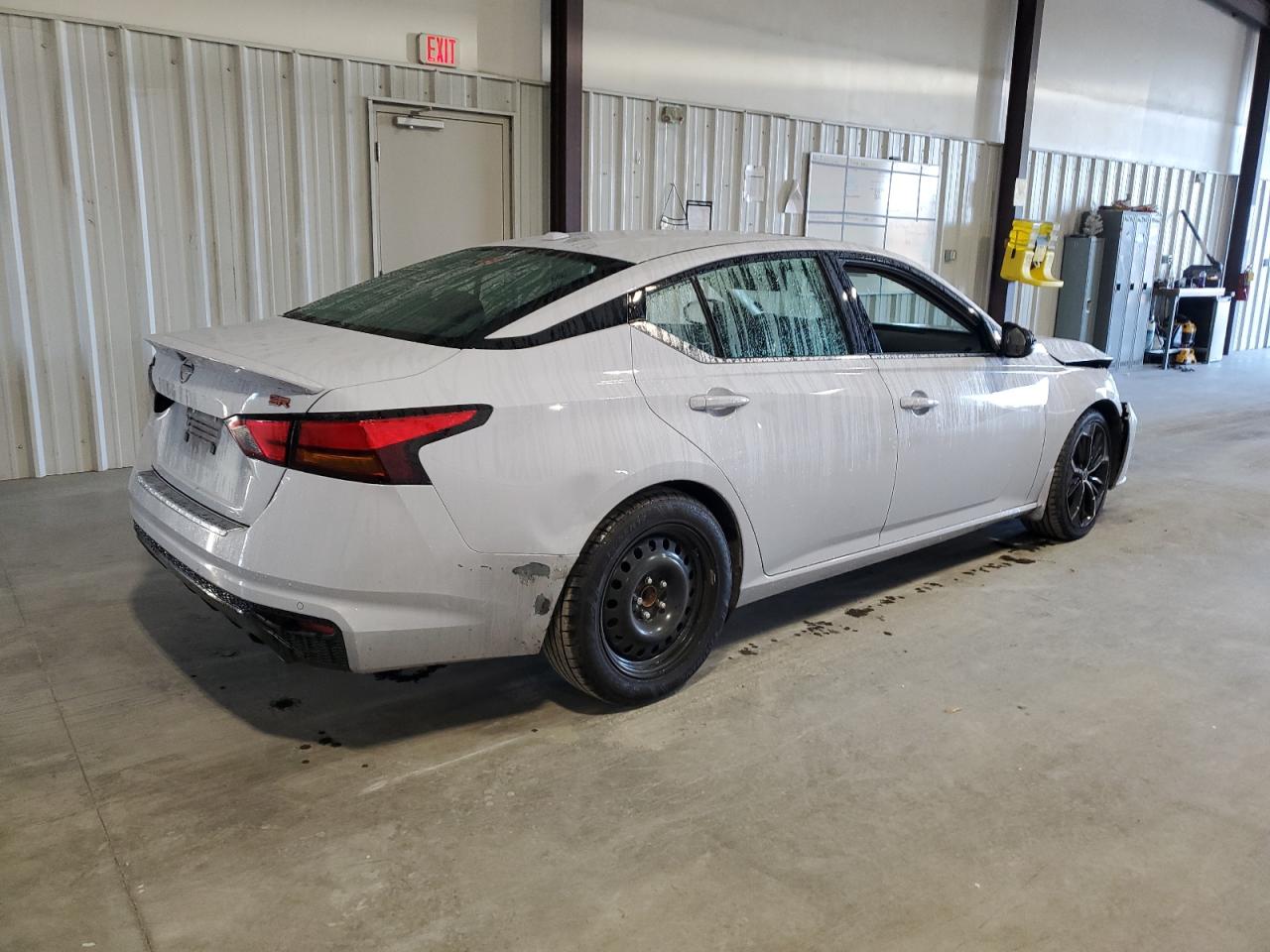 Image 3 of 2023 NISSAN ALTIMA SR 2023 with VIN 1N4BL4CV2PN307526