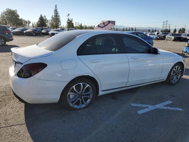 Obraz 3 z 2016 MERCEDES-BENZ C 300 2016 z VIN 55SWF4JBXGU146352