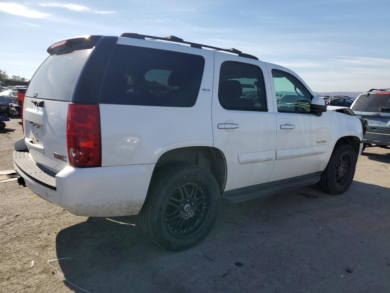 Obraz 3 z 2007 GMC YUKON  2007 z VIN 1GKFK13017J134160