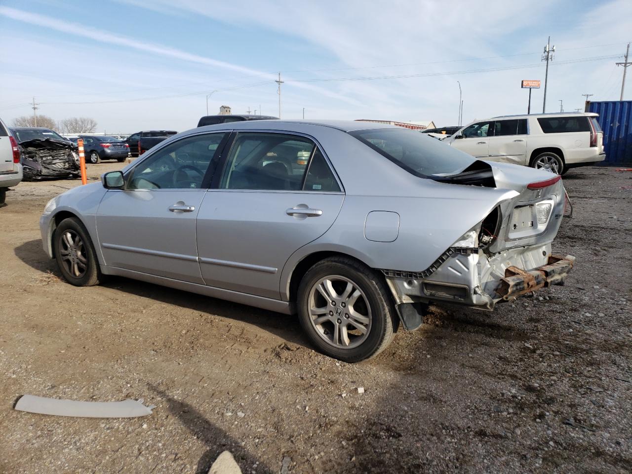 Image 2 of 2007 HONDA ACCORD SE 2007 with VIN JHMCM56307C013970