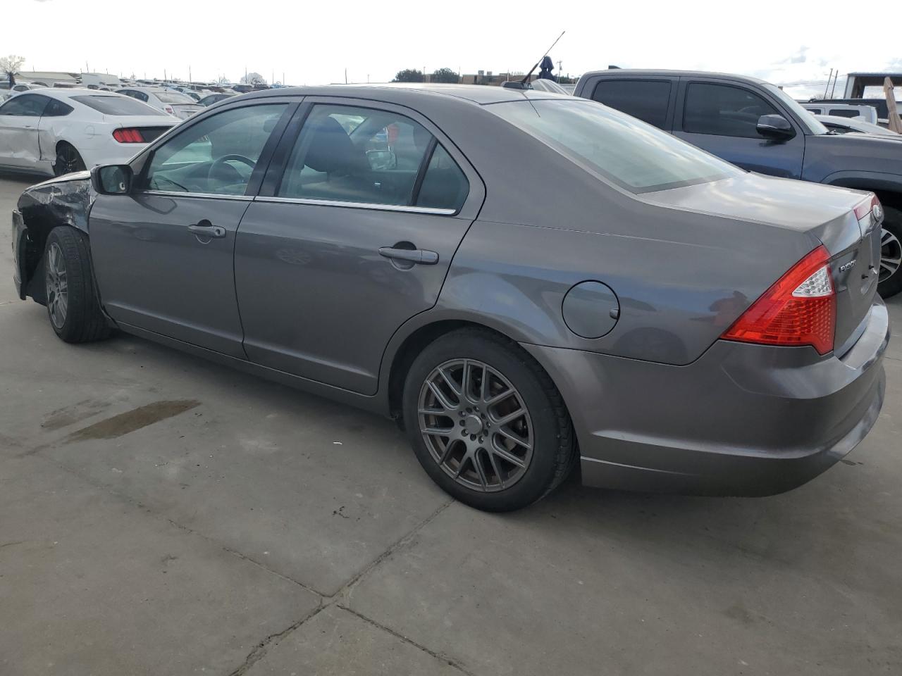 Obraz 2 z 2010 FORD FUSION SE 2010 z VIN 3FAHP0HA2AR429059